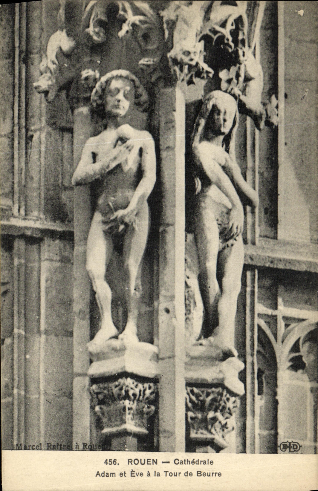 CPA Rouen Cathedrale Adam et Eve a la Tour de Beurre 