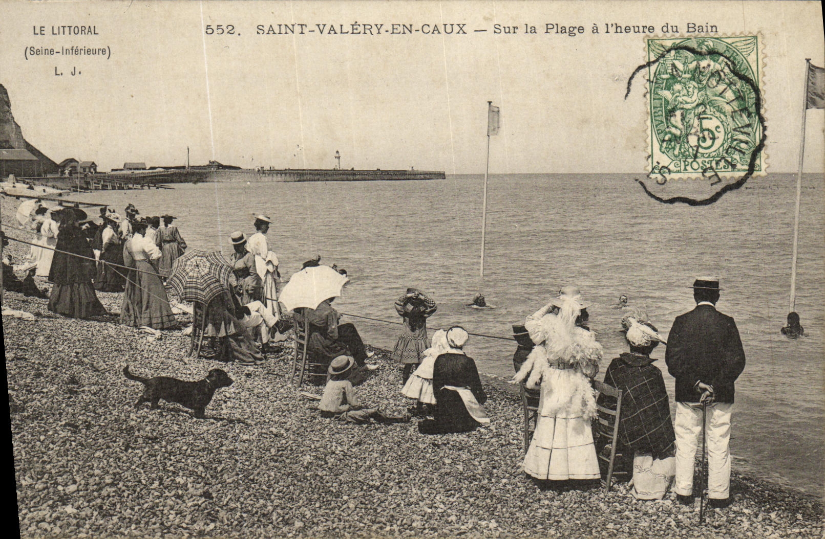 CPA Saint Valery en Caux Sur la Plage a l heure du Bain