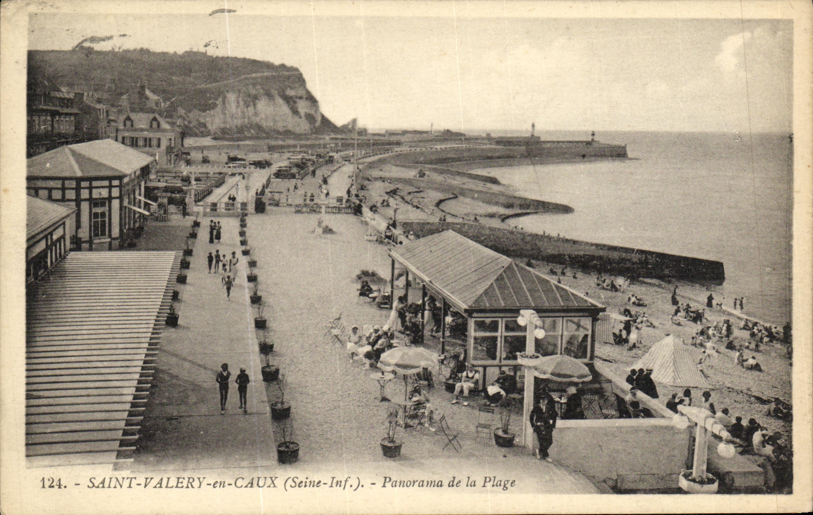 CPA Saint Valery en Caux Panorama de la Plage 