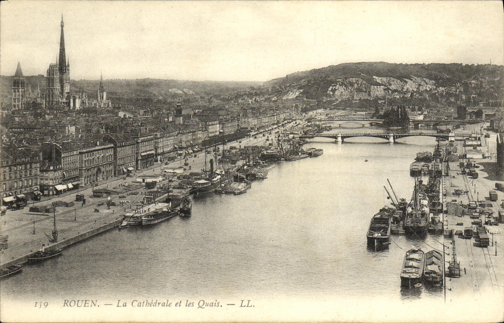 CPA Rouen La Cathedrale et les Quais 