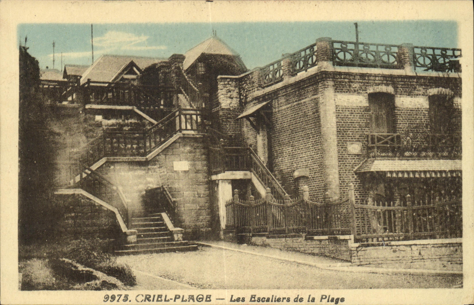 CPA Criel Plage et Escaliers de la Plage 