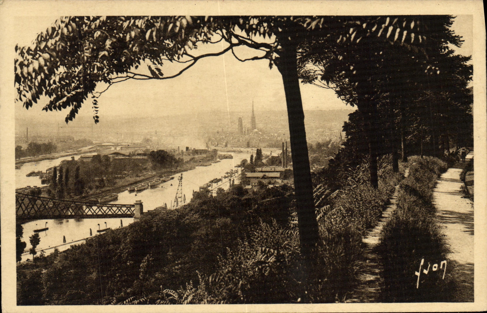 CPA Rouen Vue Panoramique de la Ville 
