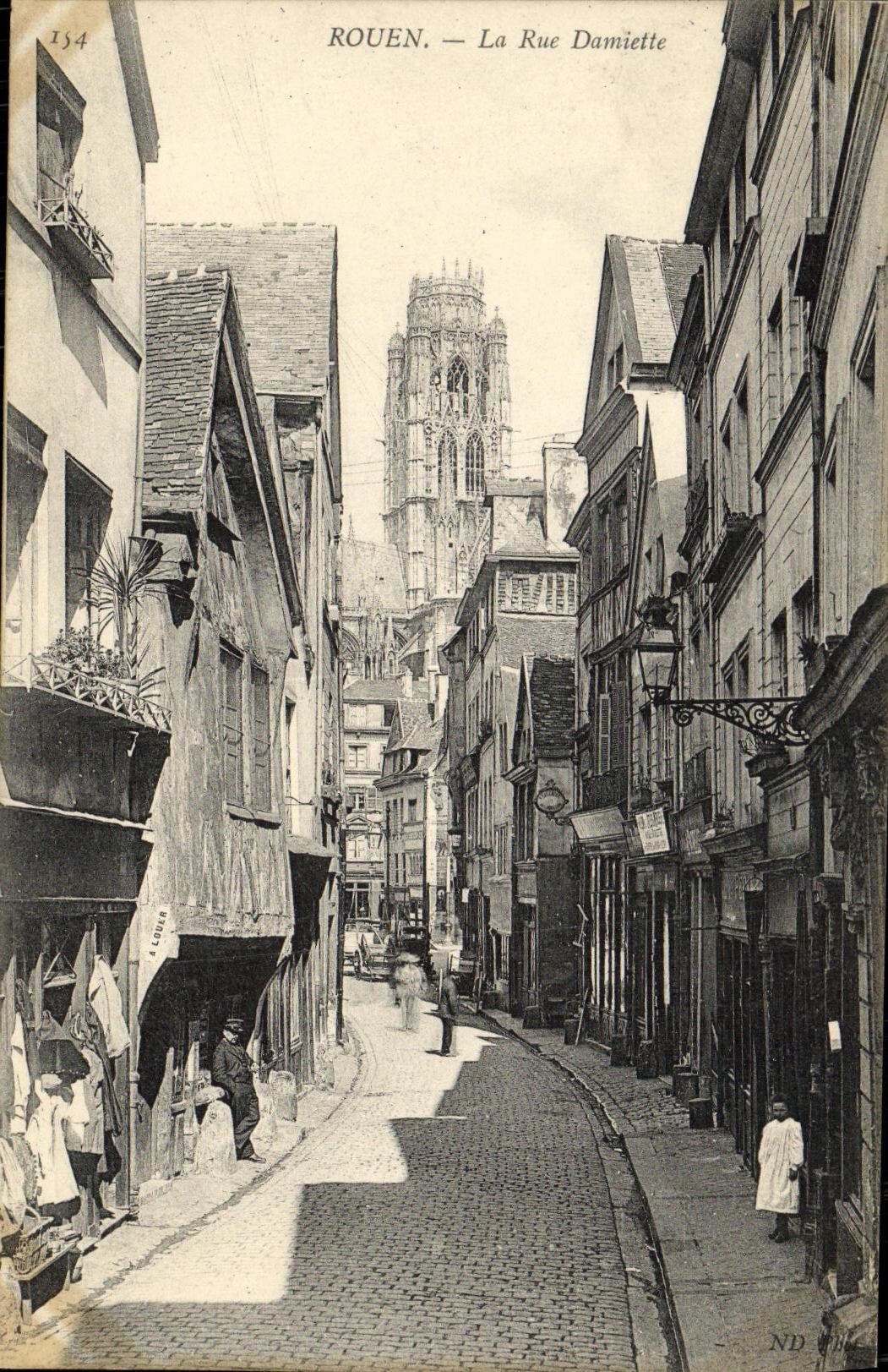 CPA Rouen La Rue Damiette 