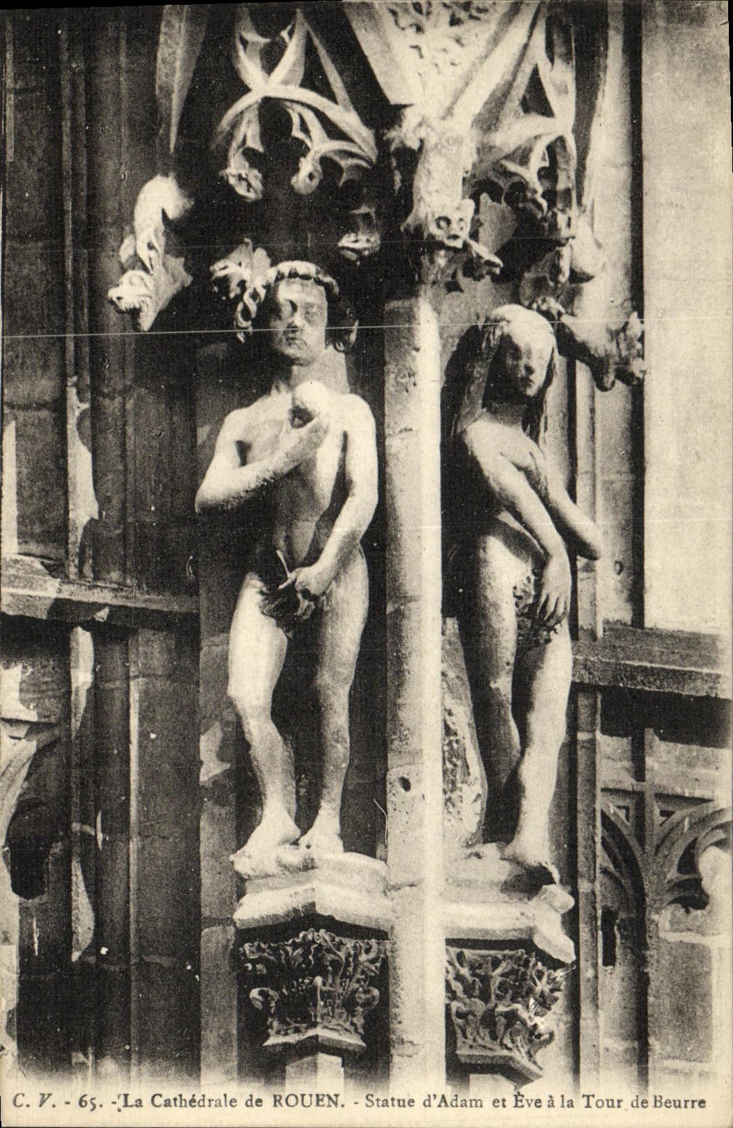 CPA La Cathedrale Rouen Statue d Adam et Eve a la Tour de Beurre 
