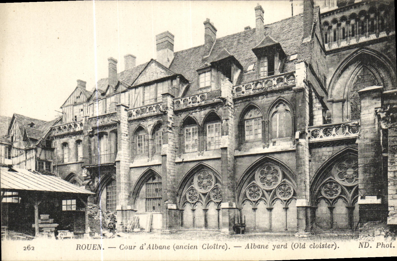 CPA Rouen Cour d Albane Ancien cloitre