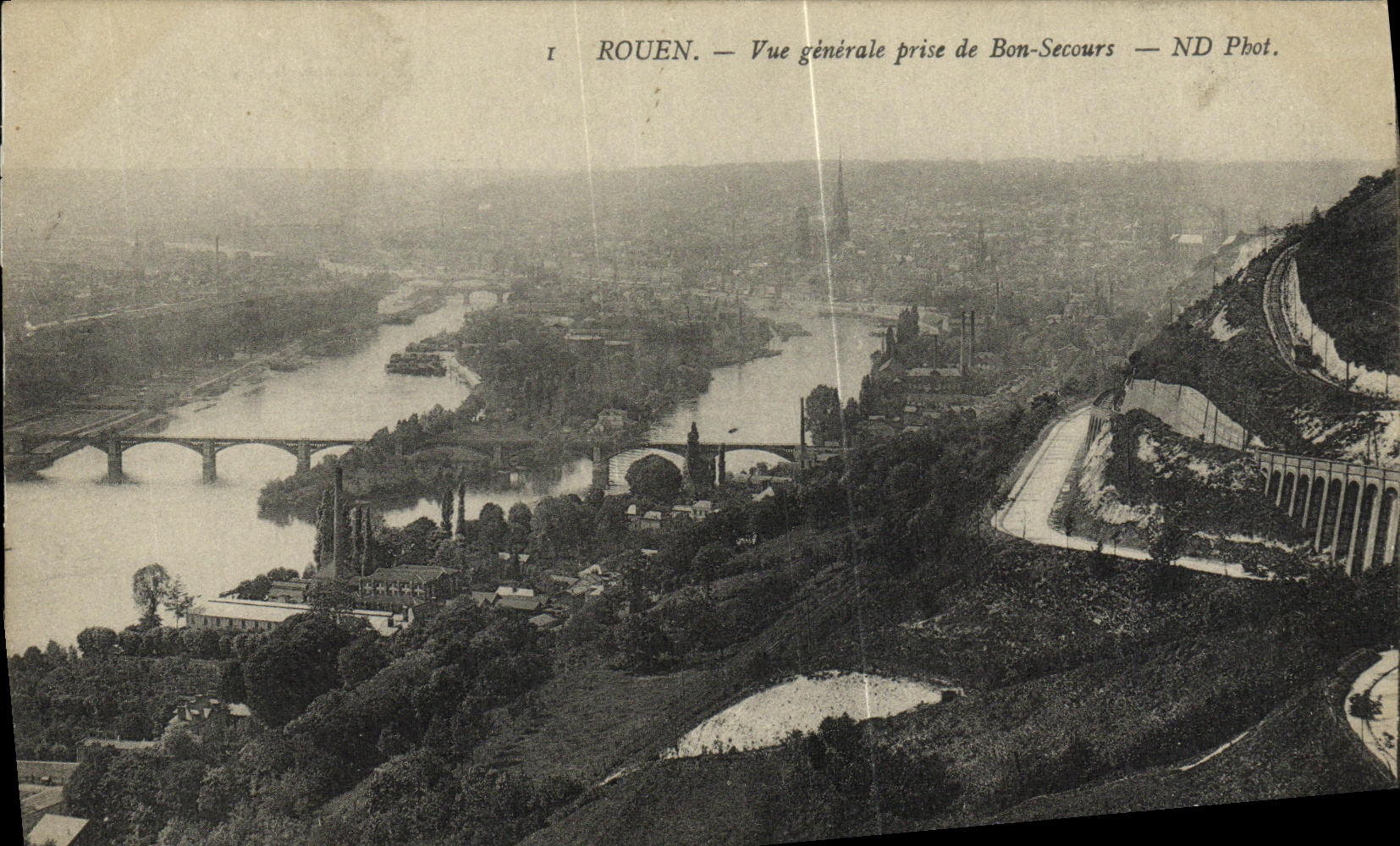 CPA Rouen Vue Generale Prise de Bon Secours