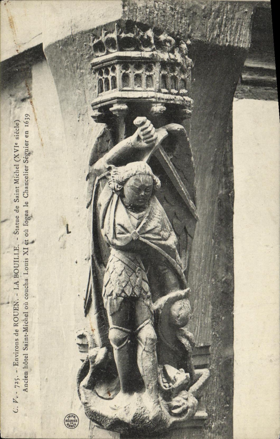 CPA Environs de Rouen La Bouille Statue de Sasint Michel Ancien hotel Saint Michel ou coucha Louis XI