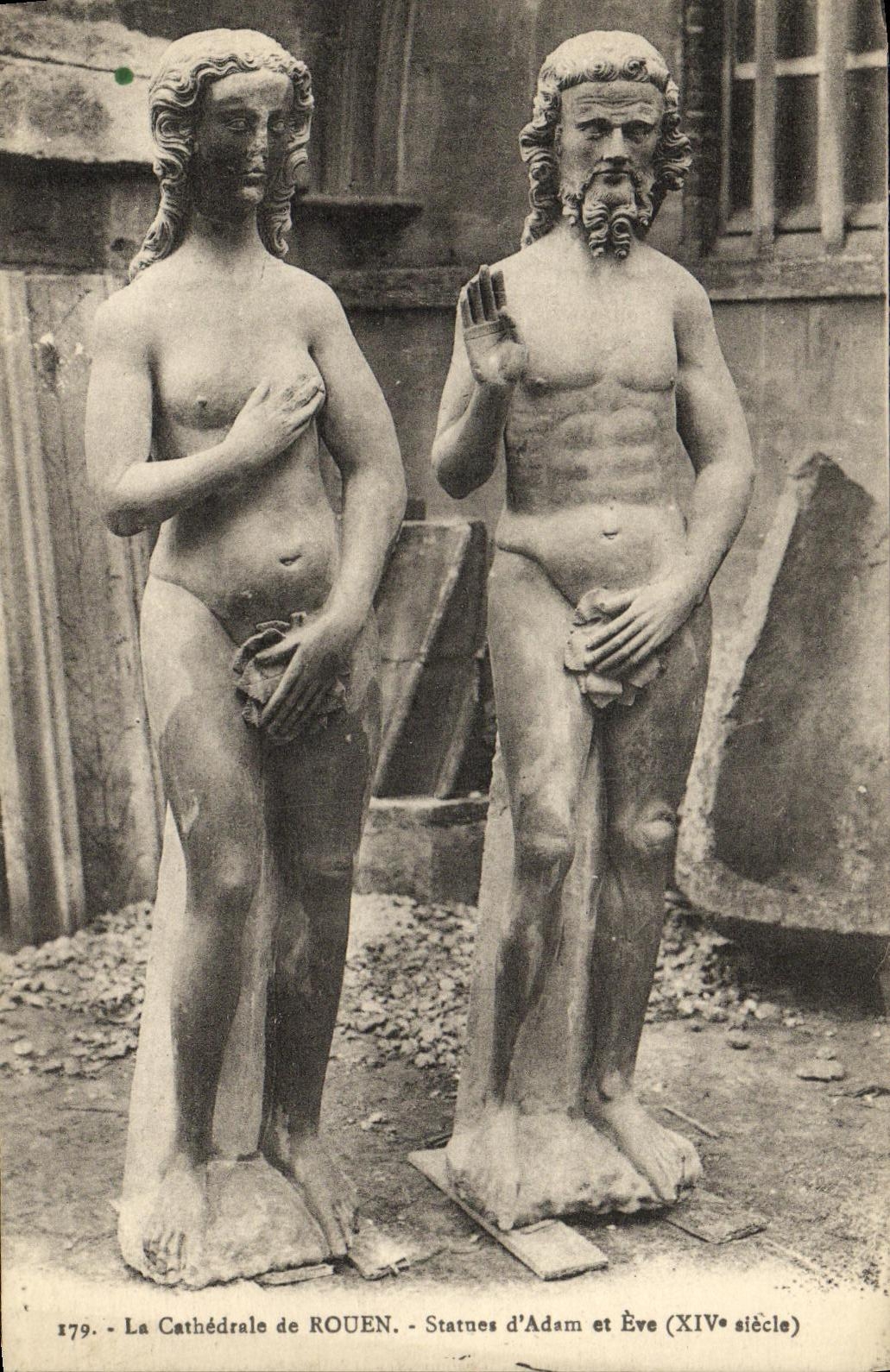 CPA Rouen La Cathedrale Les Statues d Adam et Eve