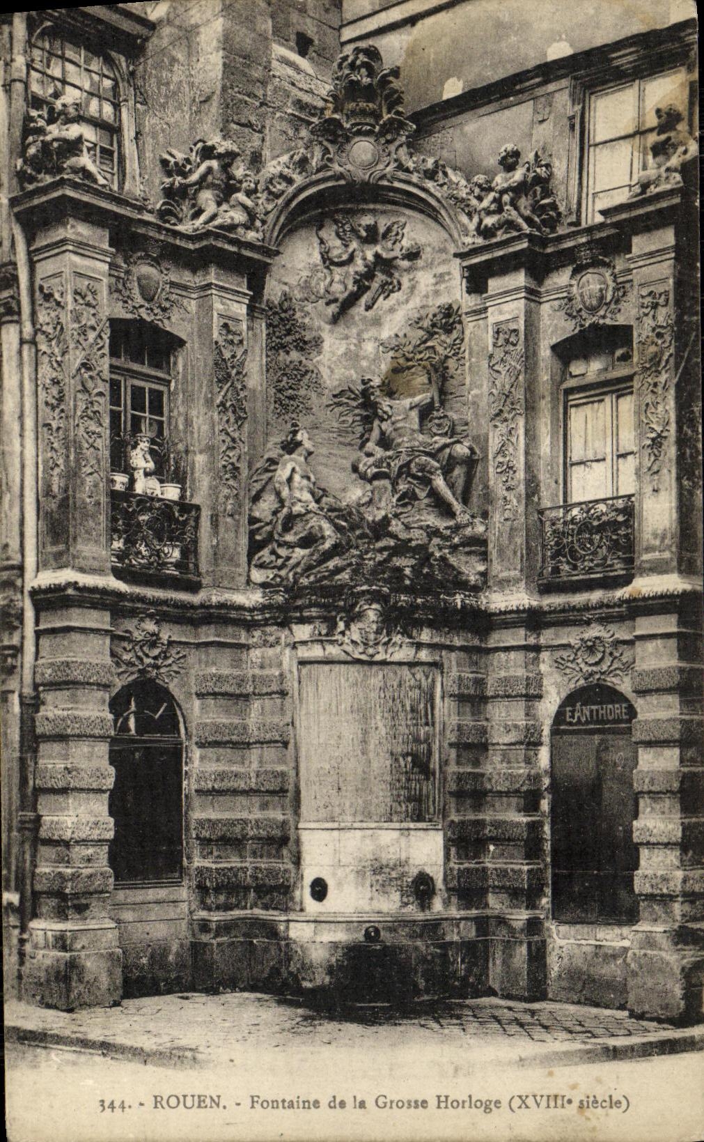 CPA Rouen Fontaine de la Grosse Horloge
