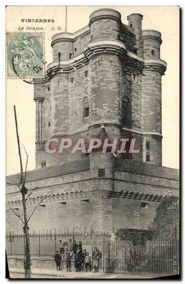 CPA Vincennes Le Donjon Enfants