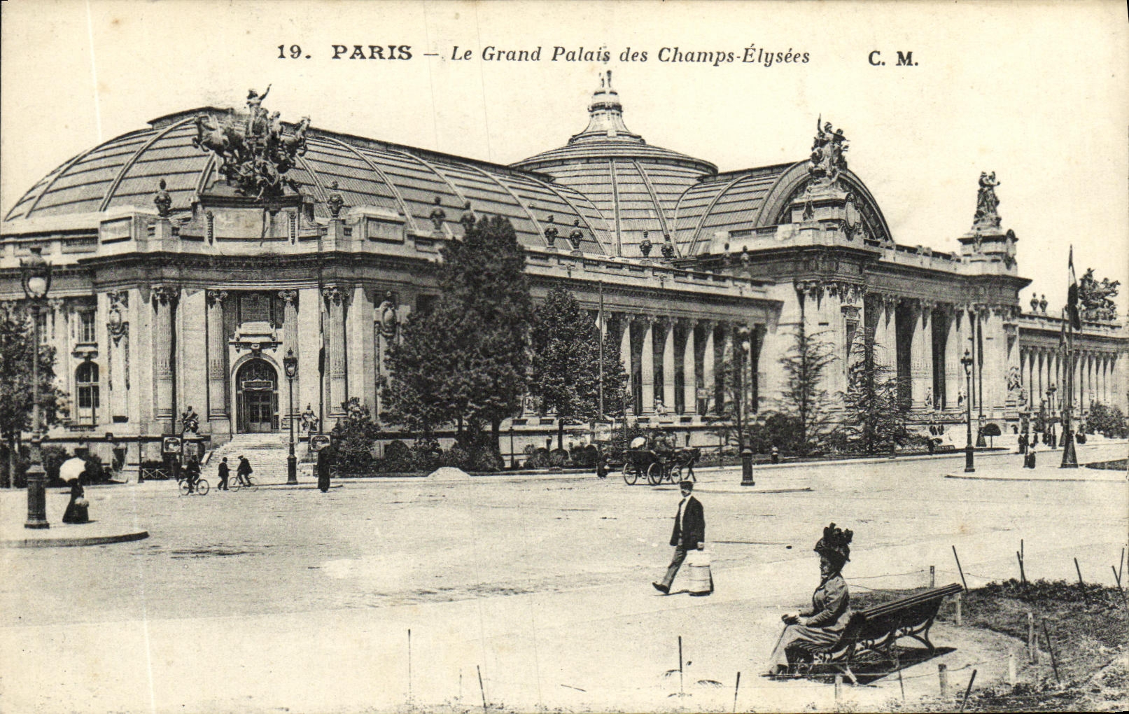 CPA Paris Le Grand Palais des Champs Elysecs