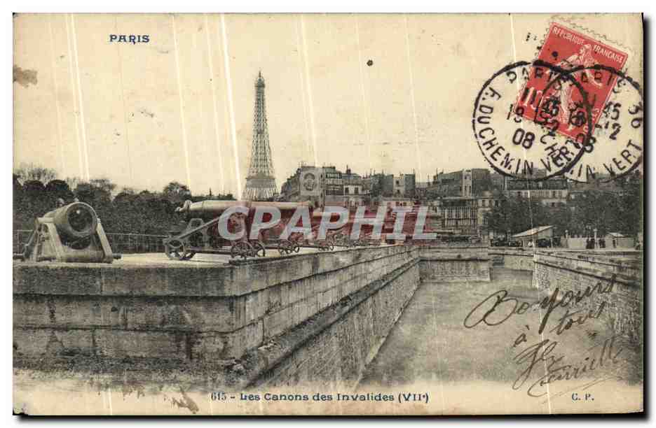 CPA Paris Les canons des Invalides Tour Eiffel