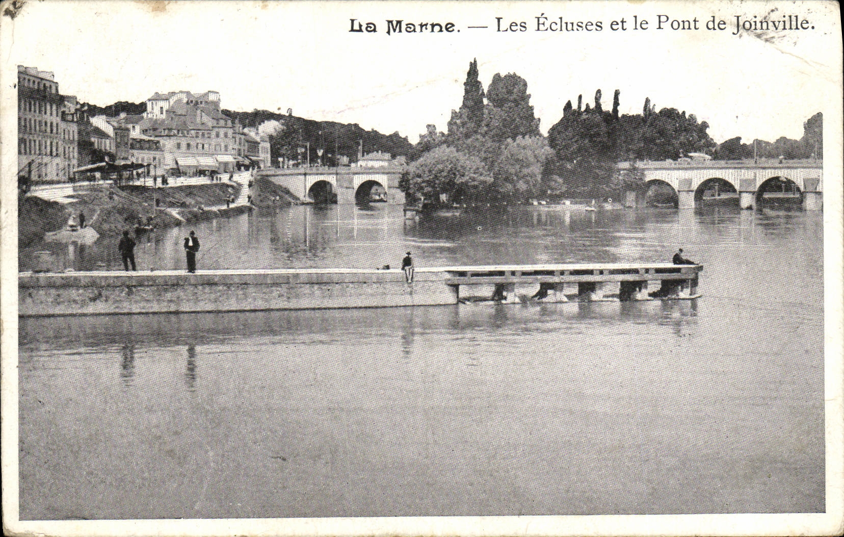 CPA Joinville La Marne Les Ecluses et le Pont de Joinville