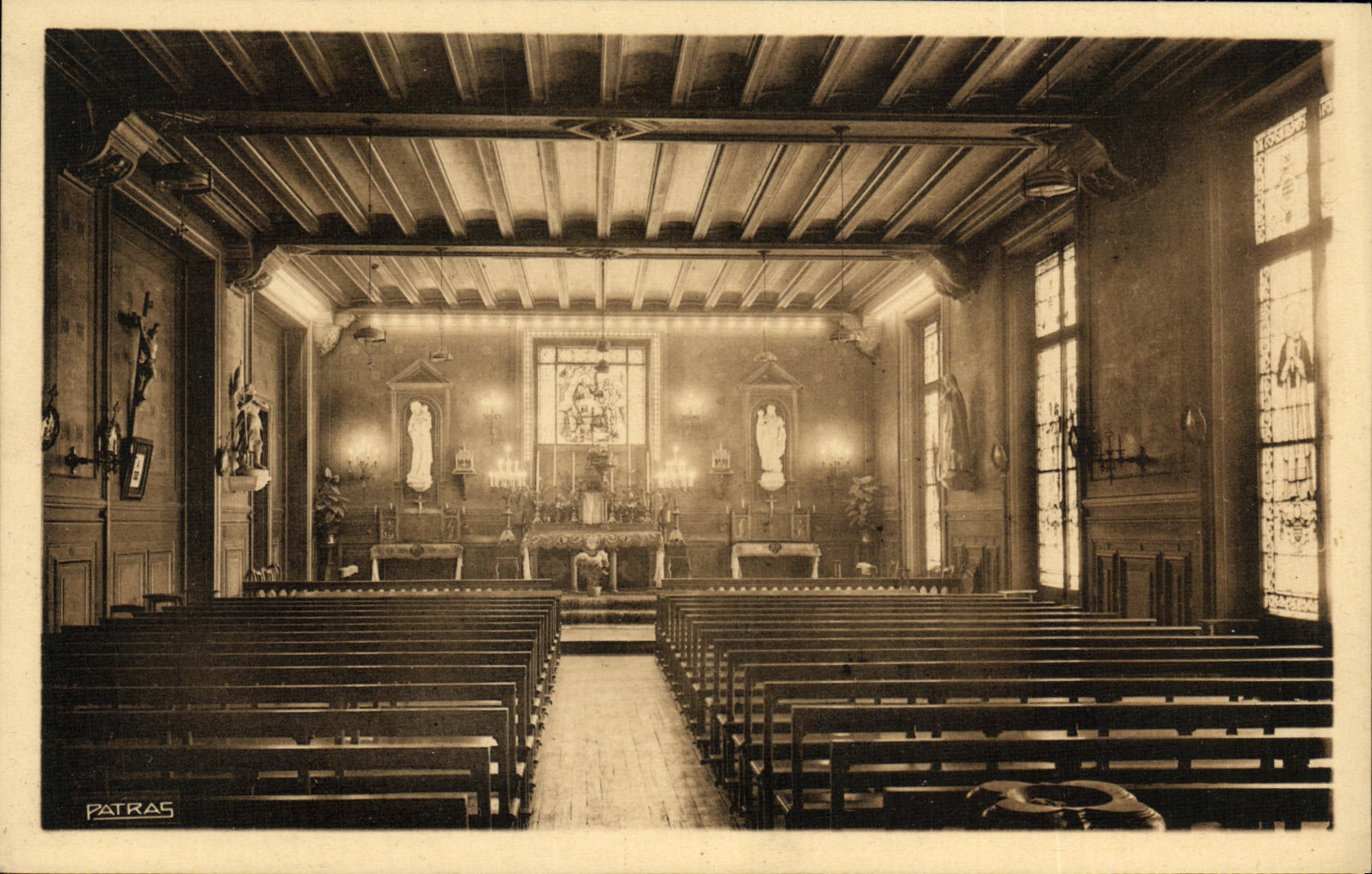 CPA Paris Ecole Massillon Quai des Celestins La chapelle