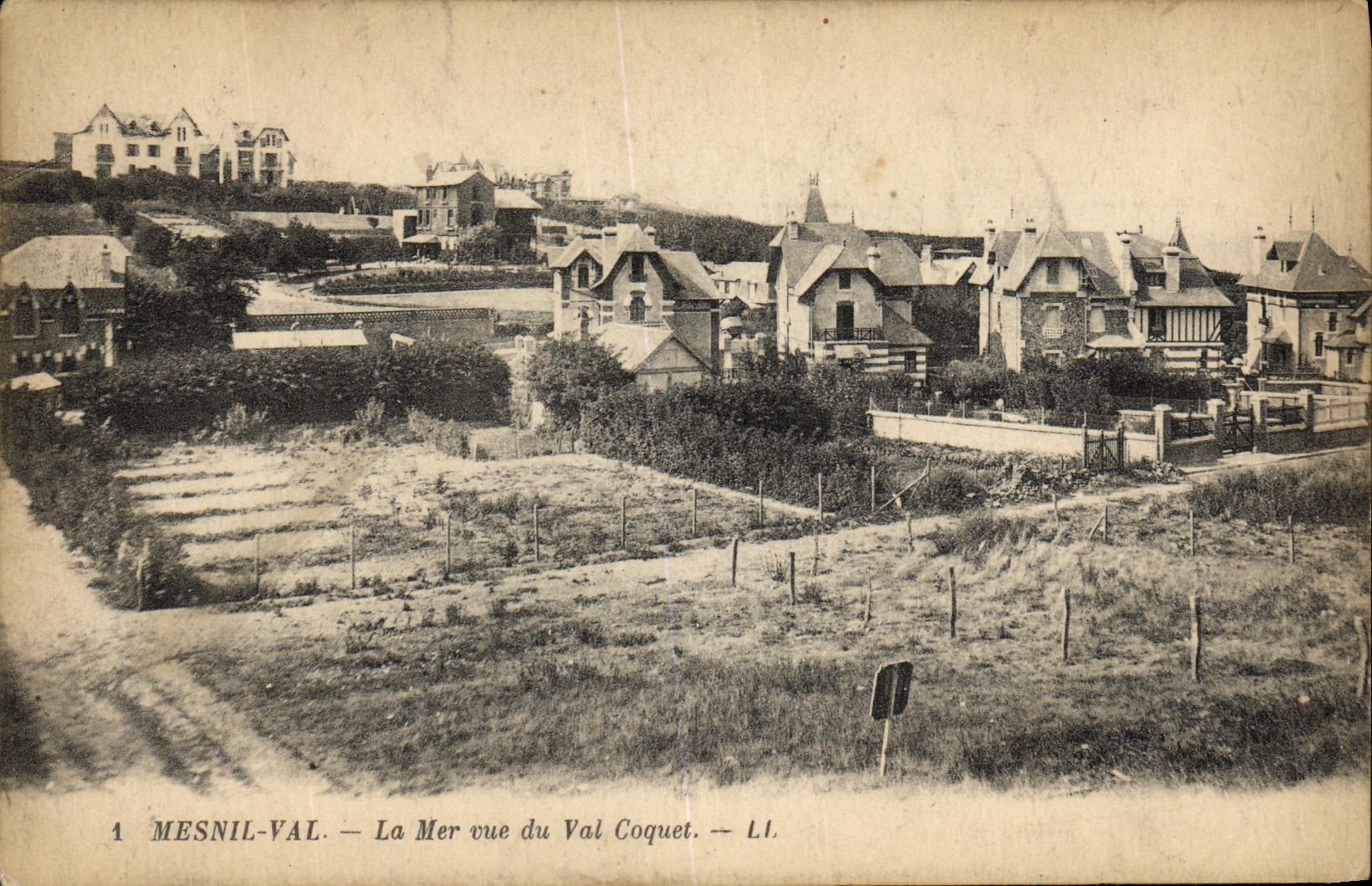 CPA Mesnil Val La Mer vue du Val Coquet 