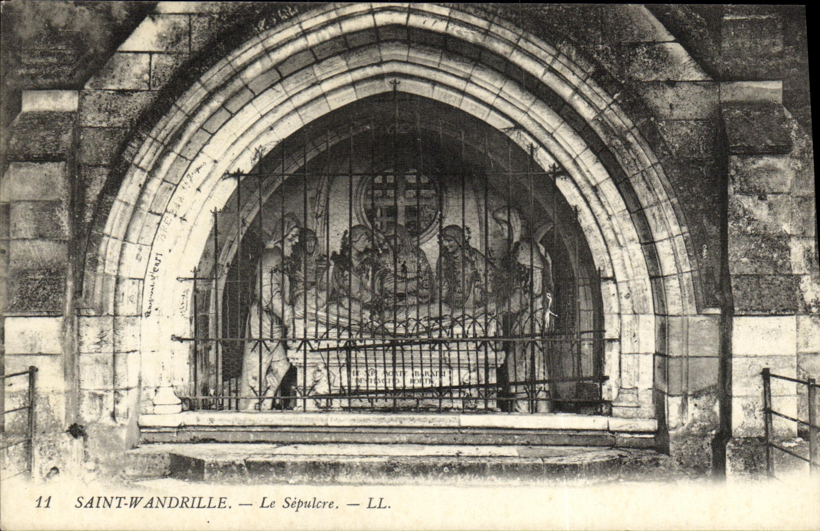 CPA Saint Wandrille Le Sepulcre 