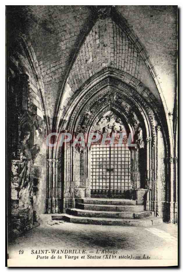 CPA Saint Wandrille L Abbaye Porte de la vierge et statue