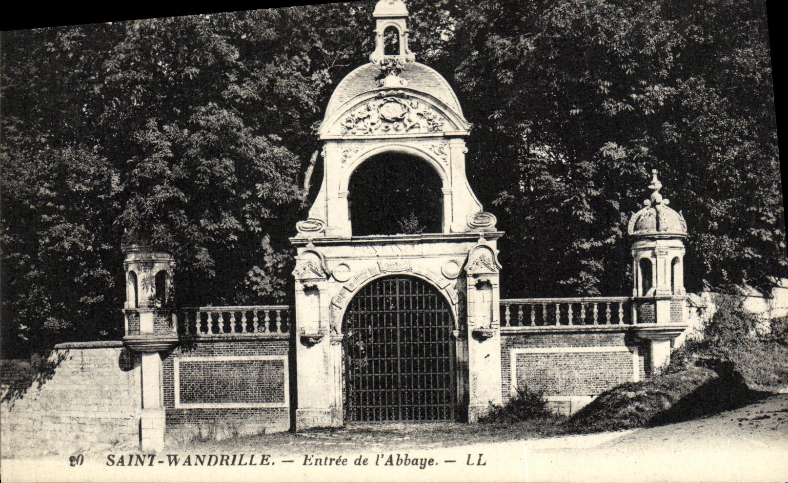 CPA Saint Wandrille Entree de l Abbaye 