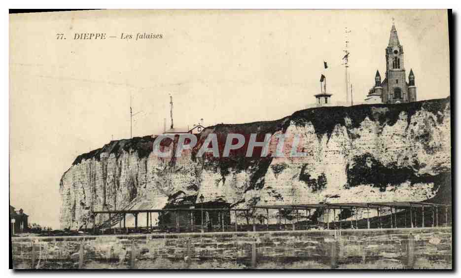 CPA Dieppe Les falaises 