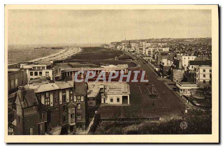 CPA Dieppe Le Boulevard de Verdun Les pelouses et la plage 