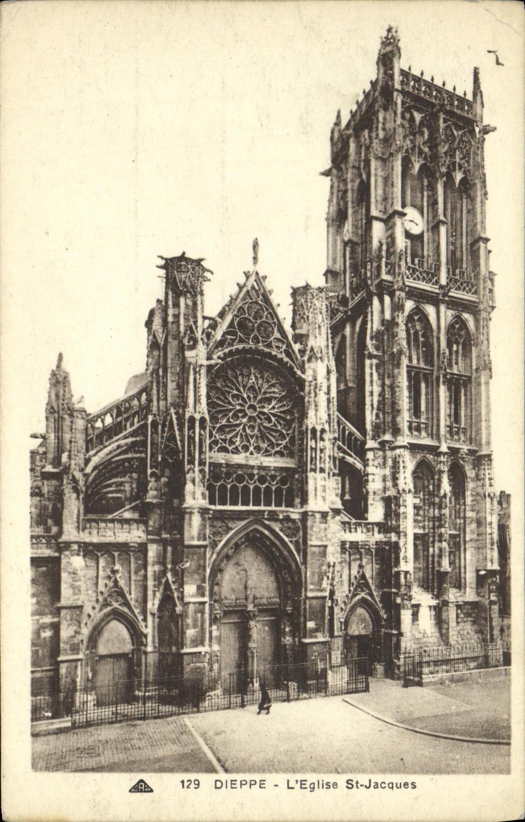CPA Dieppe L Eglise St Jacques 
