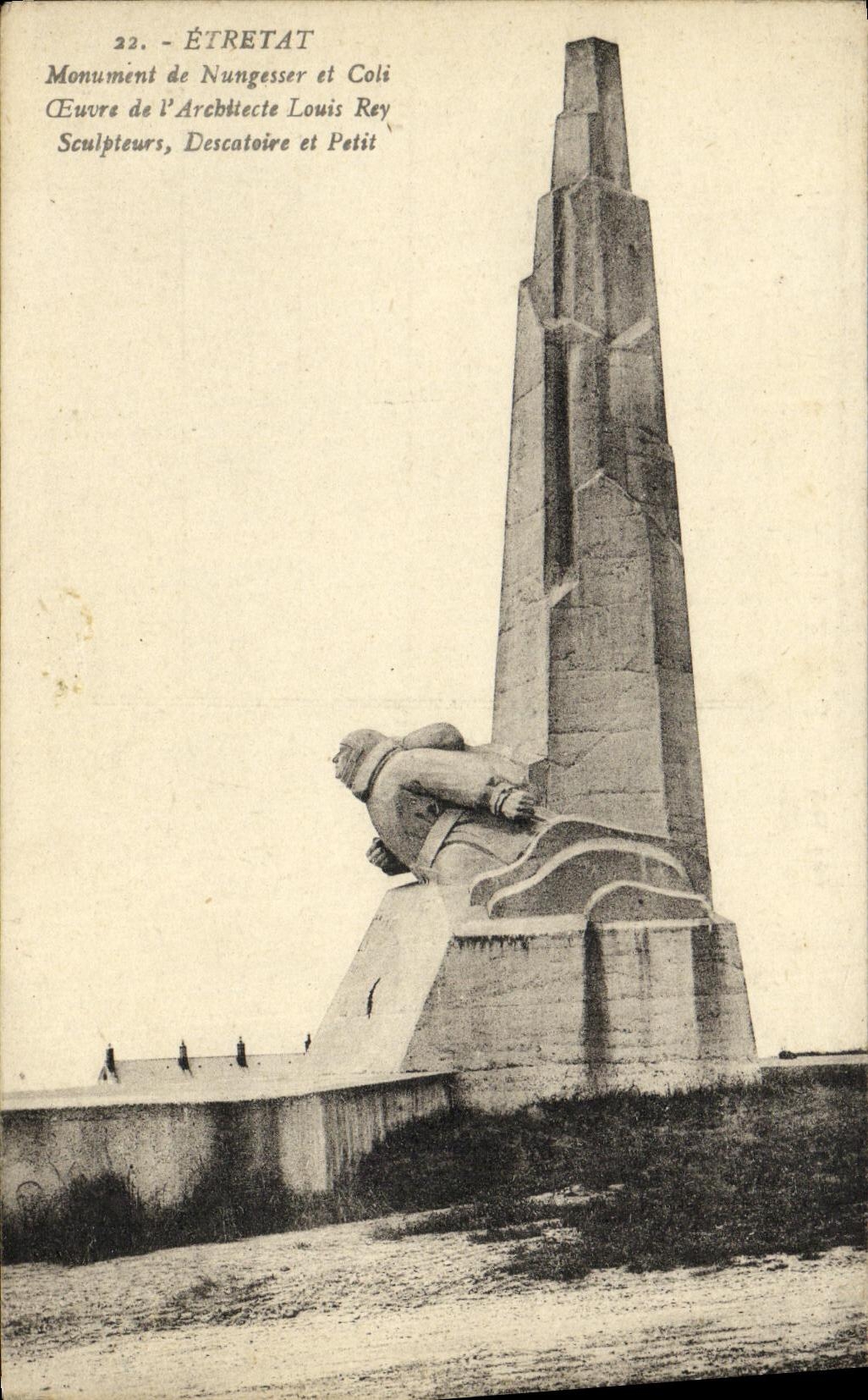 CPA Etretat Monument de Nungesser et Coli