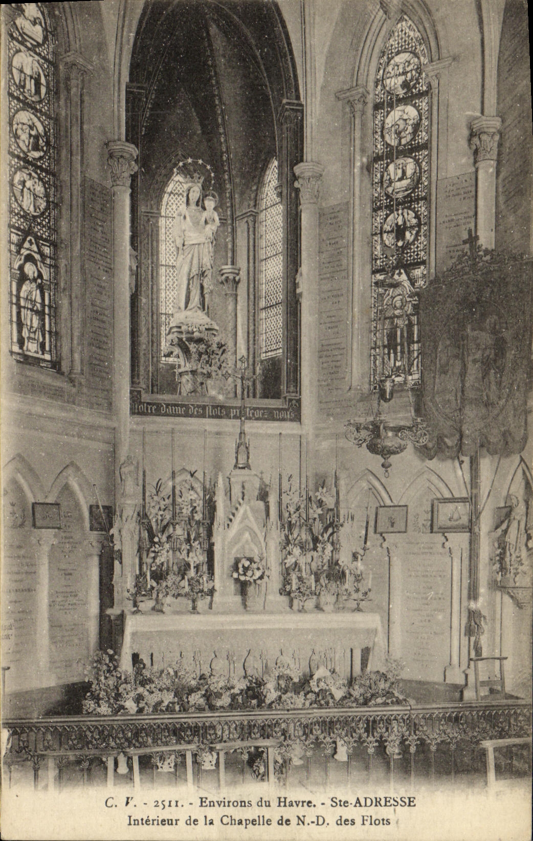 CPA Environs du Havre Ste Adresse Interieur de la Chapelle de N D des Flots 