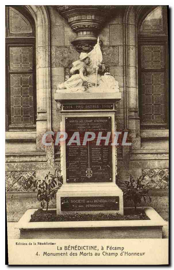 CPA La Benedictine a Fecamp Monument des morts au champ d honneur