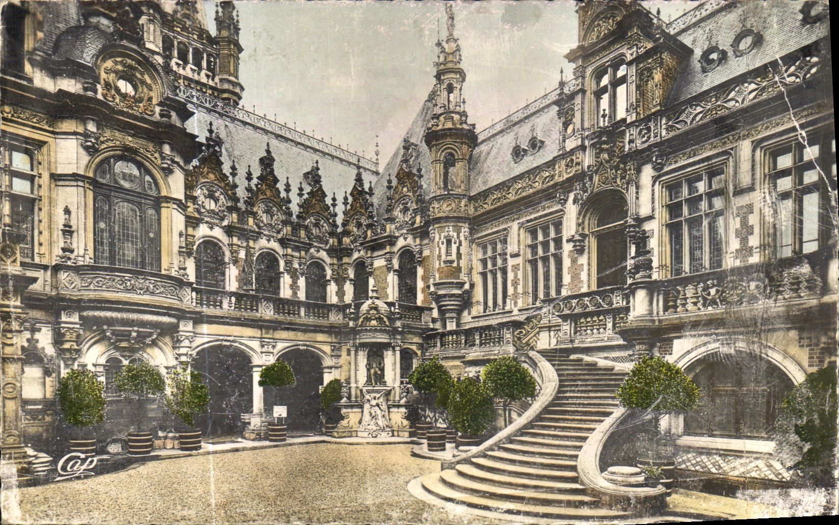CPA Fecamp La Benedictine La Cour d Honneur 