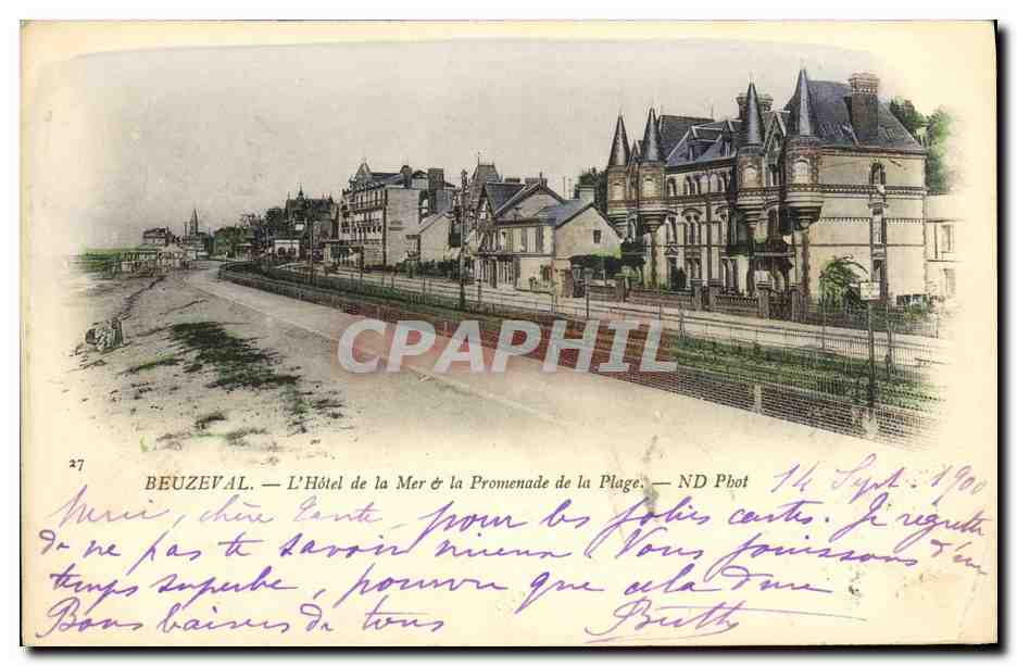 CPA Beuzeval L Hotel de la Mer et la Promenade de la Plage