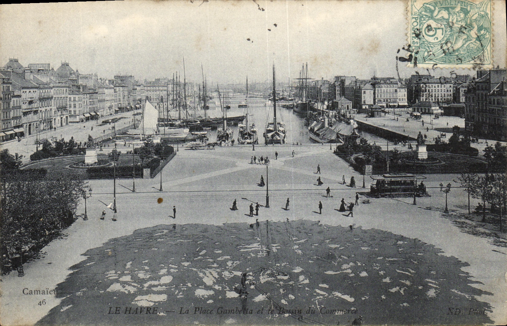 CPA Le Havre Entree du Port Bateaux
