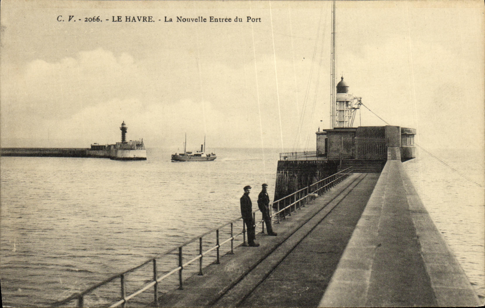 CPA Le Havre La Nouvelle Entree du Port Bateau