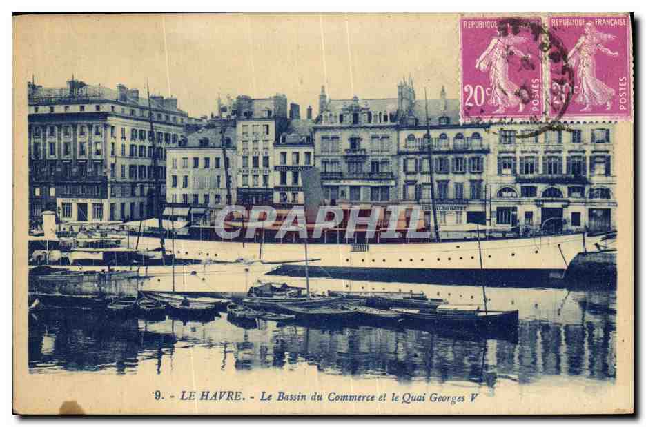 CPA Le Havre Le Bassin du Commerce et le Quai Georges V Bateau 