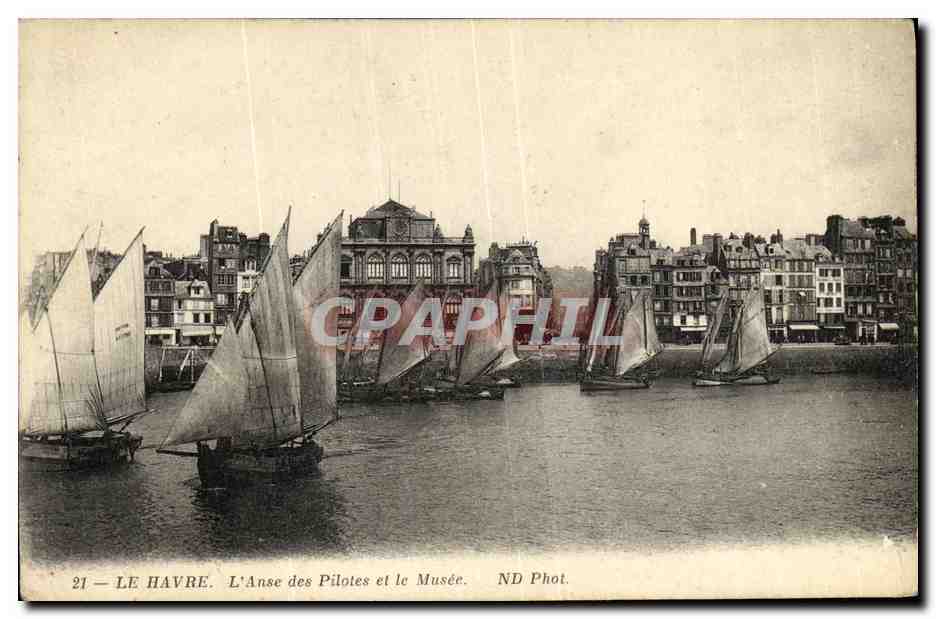 CPA Le Havre L Anse des Pilotes et le Musee Bateaux