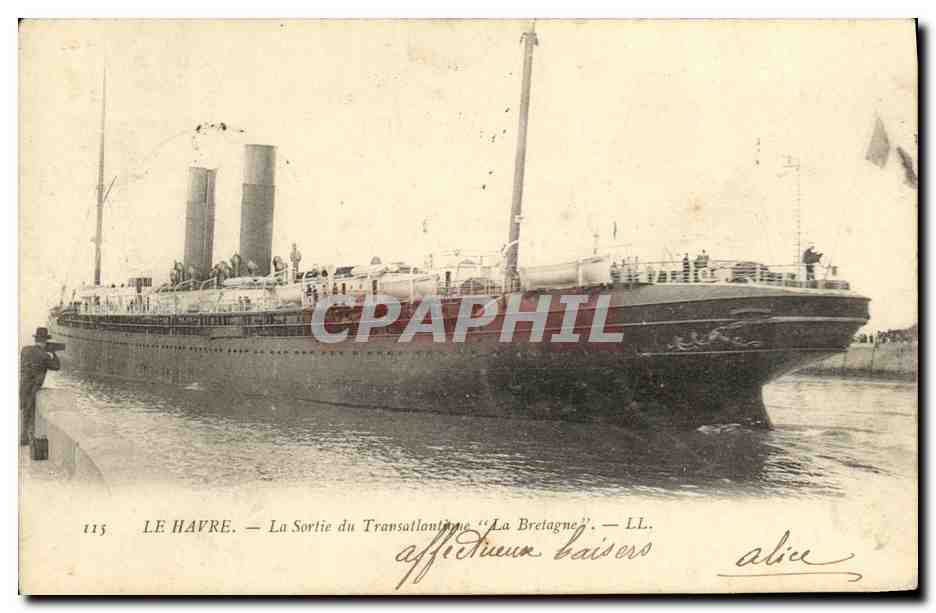 CPA Le Havre La Sortie du Transatlantique Bateau La Bretagne 