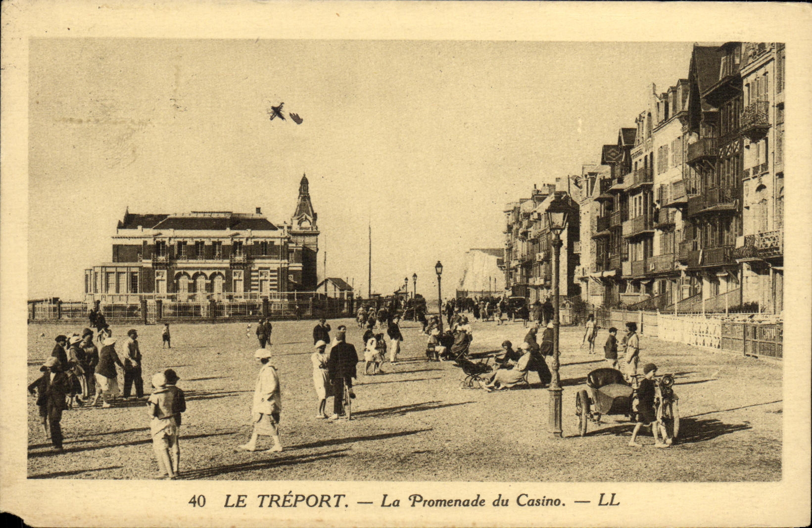 CPA Le Treport La Promenade du Casino