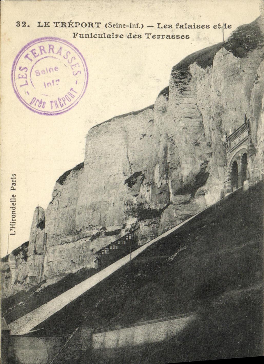 CPA Le Treport Les Falaises Et le Funiculaire des Terrasses