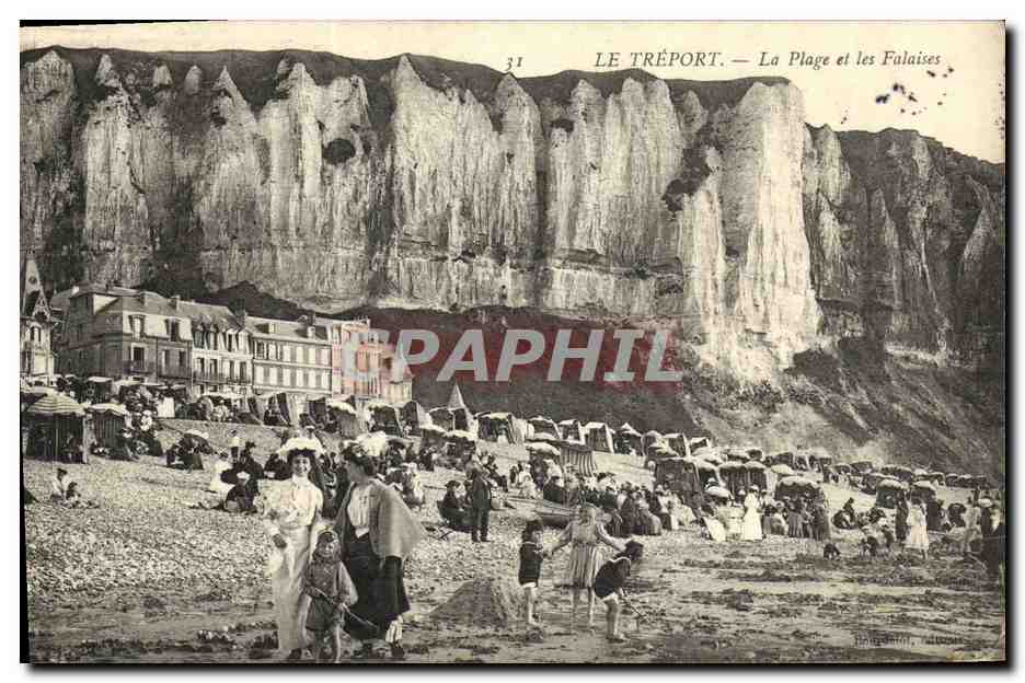 CPA Le Treport La Plage et les Falaises