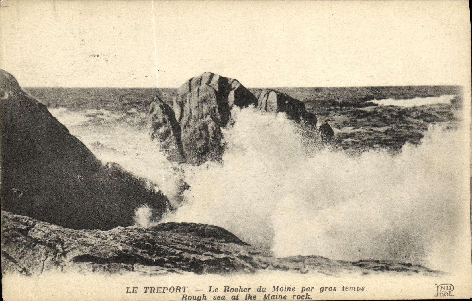 CPA Le Treport Le Rocher du Moine Par Gros 