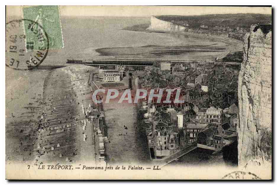 CPA Le Treport Panorama Pres de la Falaise