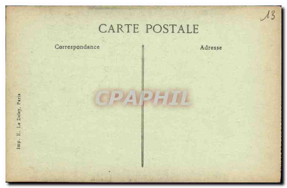 Les Baux — La Poterne (intérieur) — à droite, l'escalier de ronde, à gauche, le poste de garde — n° 2102 — Éditeur B.D. — Verso