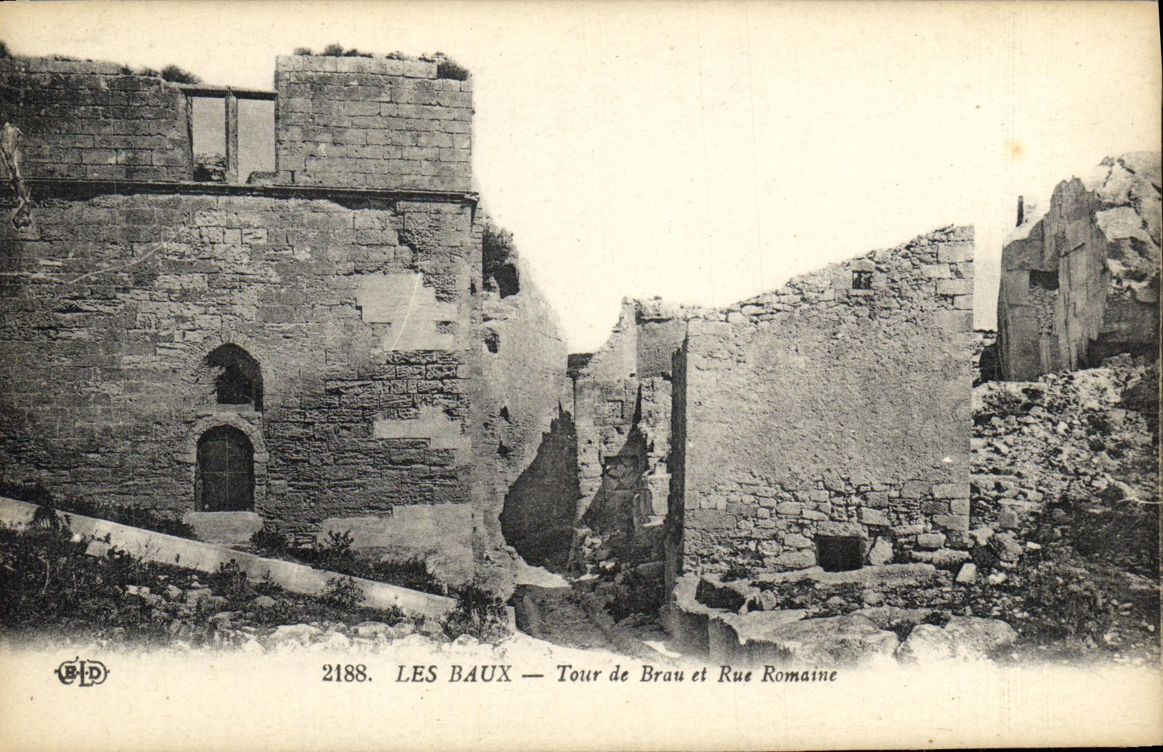 Les Baux — Tour de Brau et Rue Romaine — B.P.D. n°2188