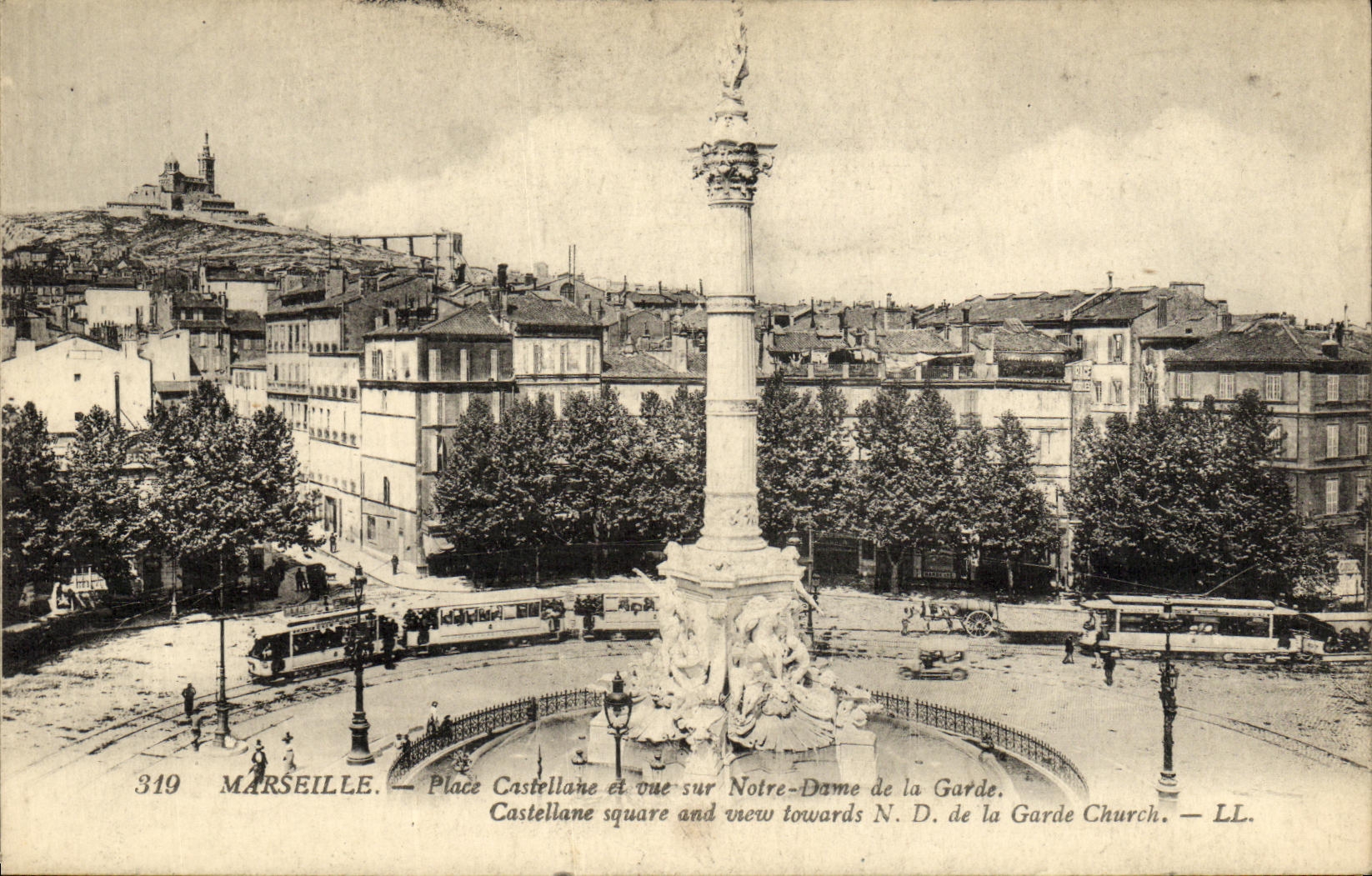 CPA Marseille Place Castellane et vue sur Notre Dame de la Garde Tramway