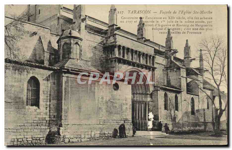 CPA Tarascon Facade de L Eglise Ste Marthe