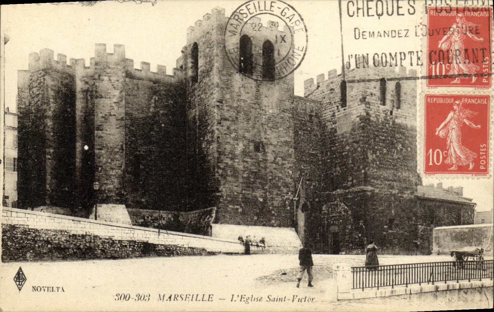 CPA Marseille L Eglise Saint Victor 
