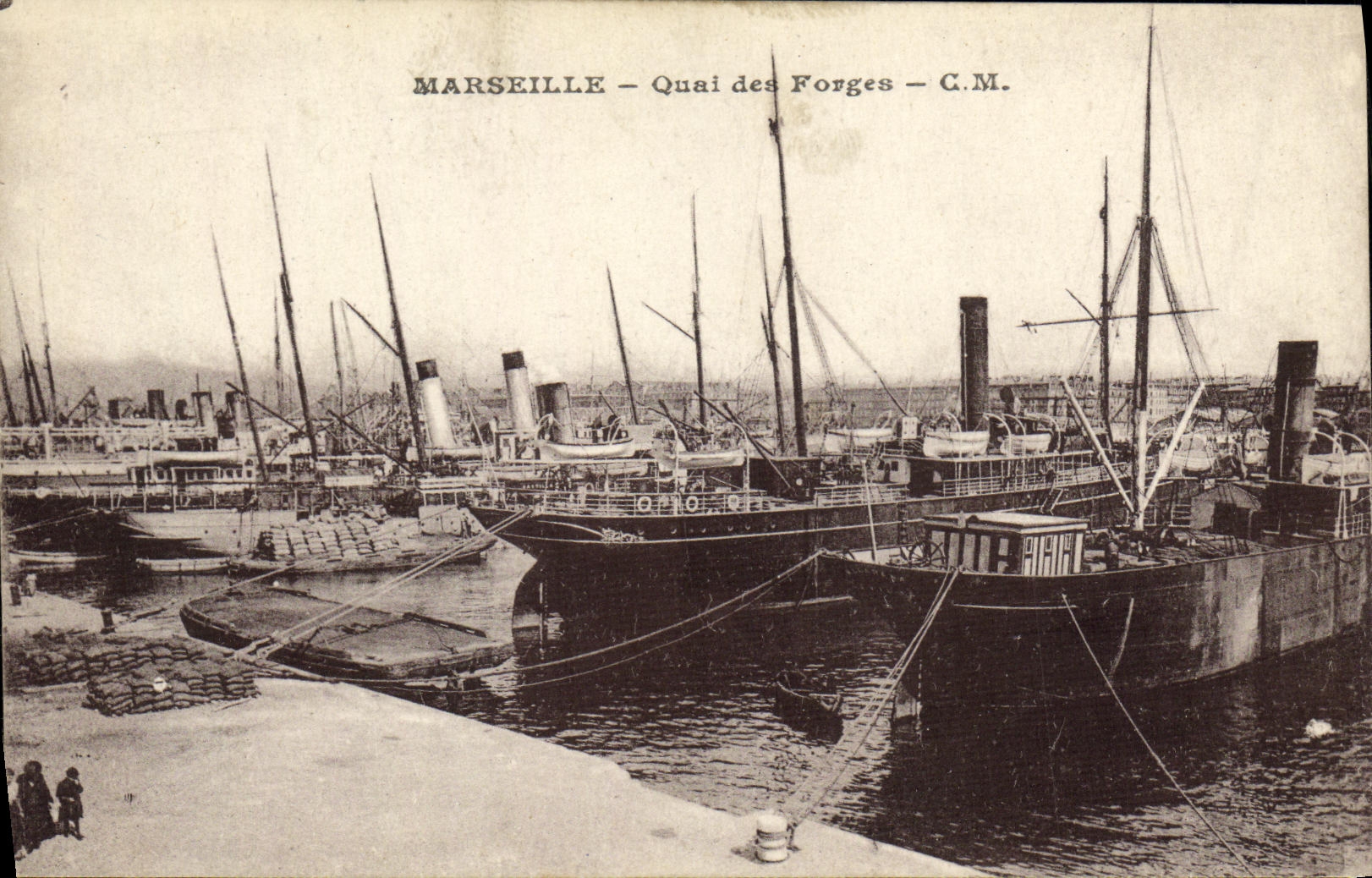 CPA Marseille Quai des Forges Bateaux