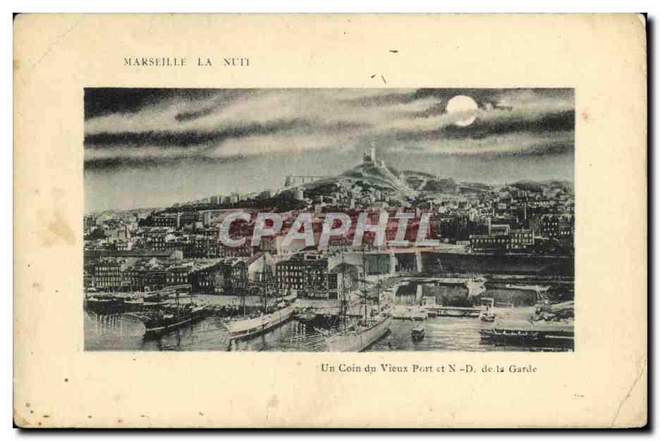 CPA Marseille La Nuti Un Coin du Vieux Port et N D de la Garde 