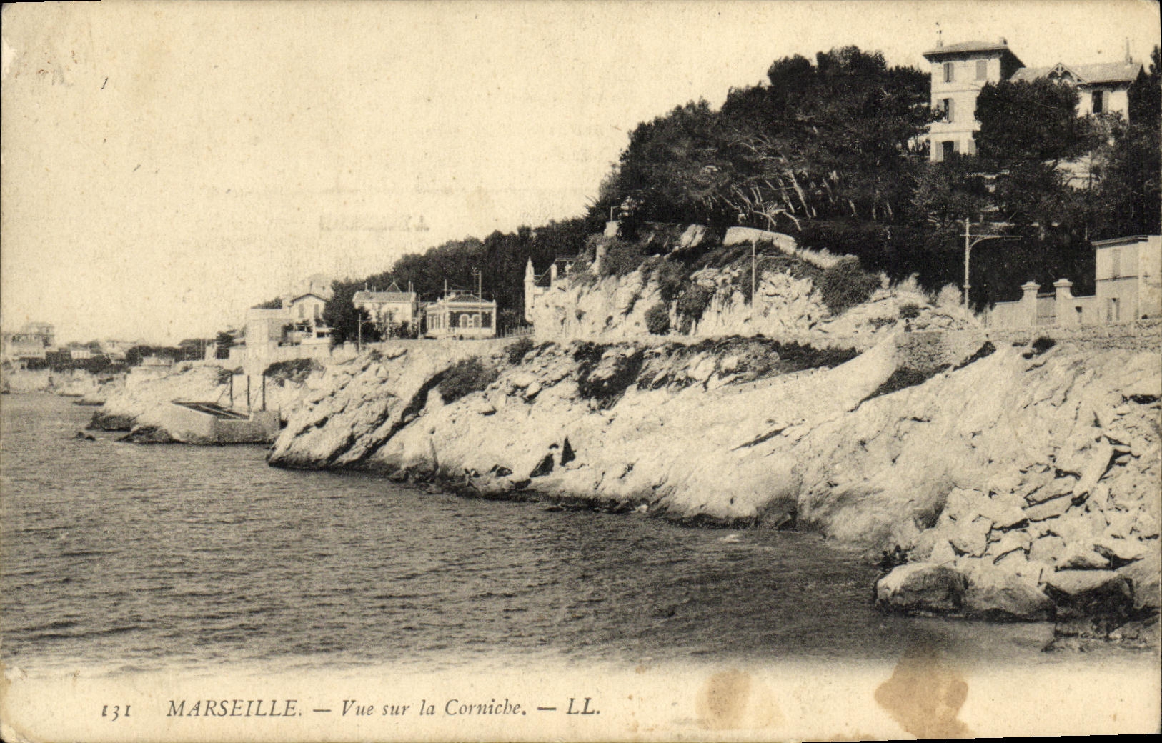CPA Marseille Vue sur la Corniche 