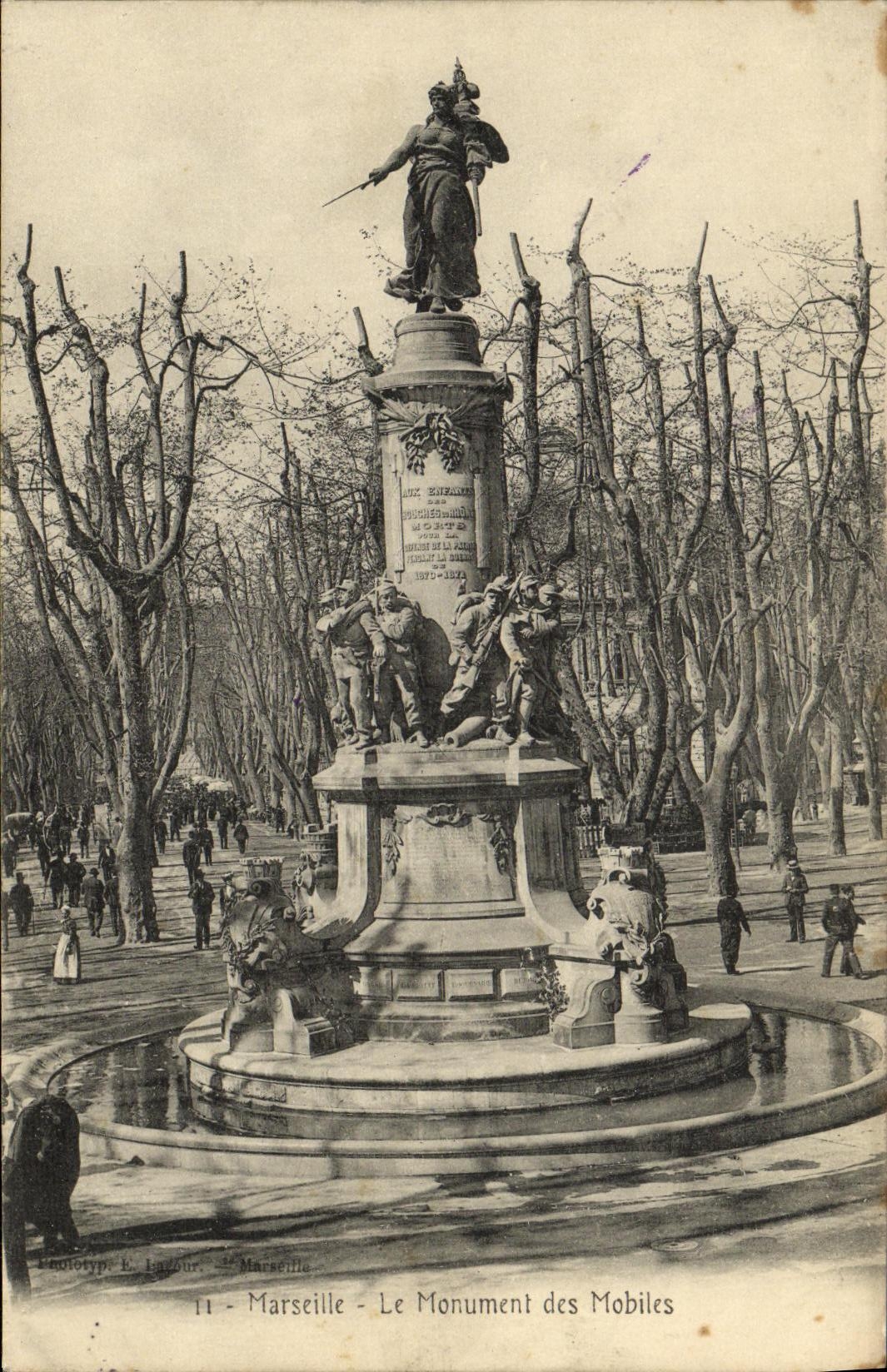 CPA Marseille Le Monument des Mobiles 