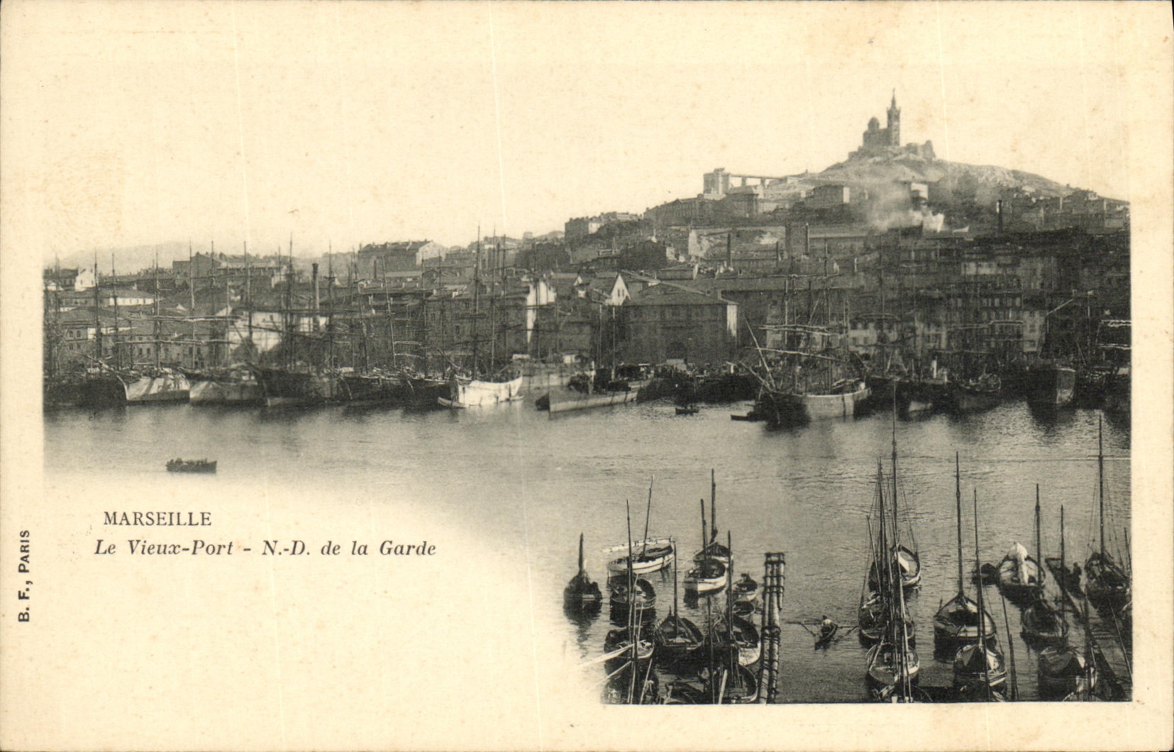 CPA Marseille Le Vieux Port N D de la Garde